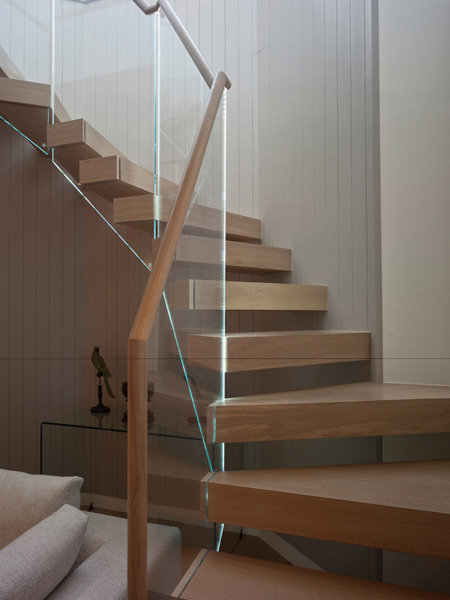 Ladbroke Road, timber and glass stair detail