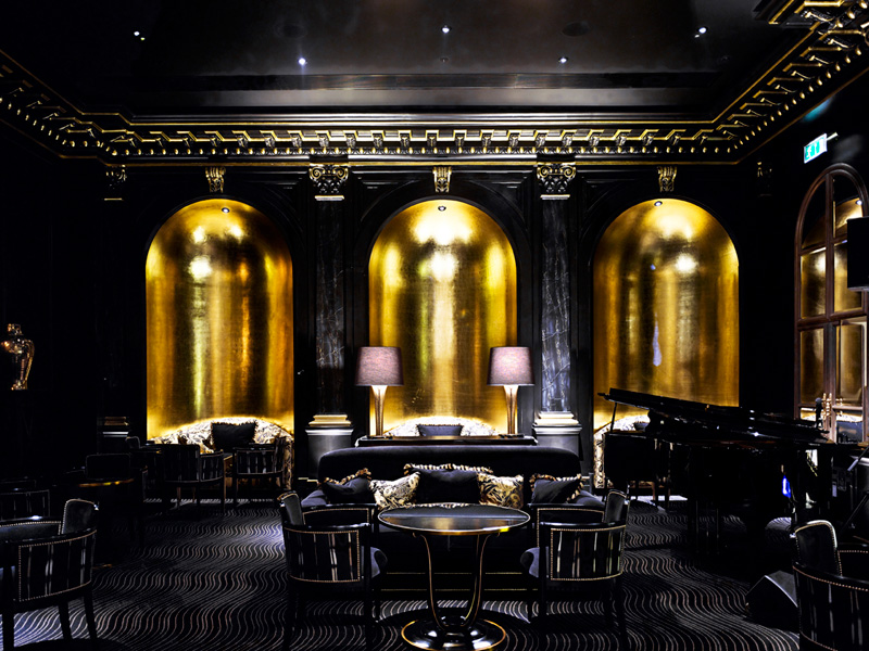 The Savoy, The Beaufort Bar, black interior with gold leaf walls